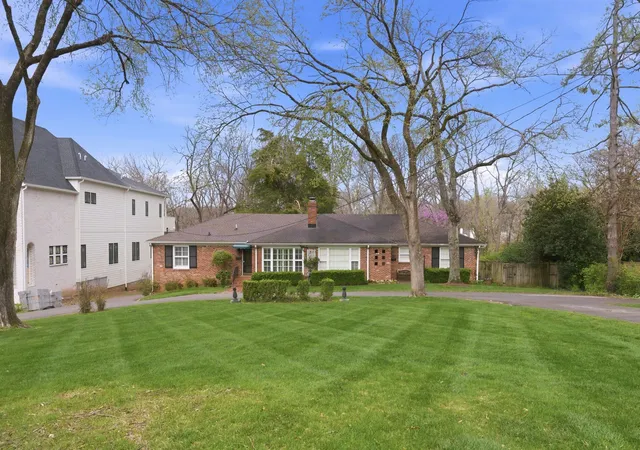 2nd image of 3802 Harding Pl, Nashville, TN 37215 | MLS# 3165631