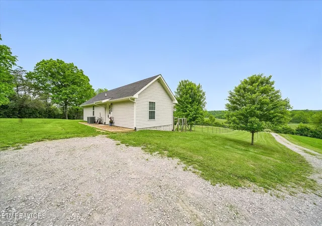 Homes for sale in Crossville, TN | 1447 Dykes Rd, Crossville, TN 38571 | MLS# 3164748
