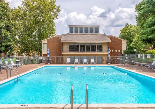 Homes for sale in Nashville, TN | 515 Basswood Ave, Nashville, TN 37209 | Houzeo