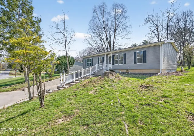 3rd image of 260 Rugby Rd, Crossville, TN 38558 | MLS# 3164835