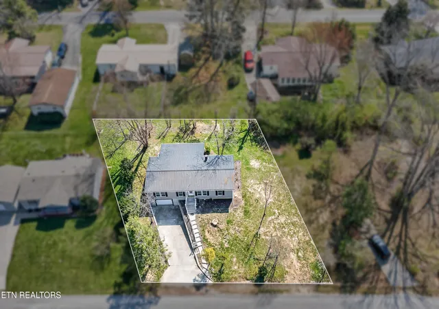 4th image of 260 Rugby Rd, Crossville, TN 38558 | MLS# 3164835