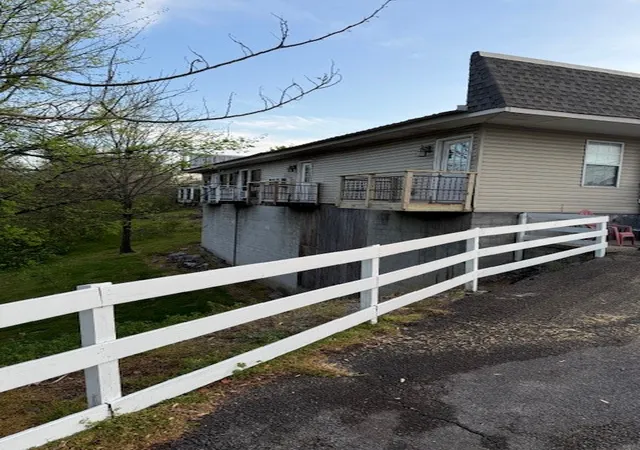 6th image of 1815 S Cannon Blvd, Shelbyville, TN 37160 | MLS# 3164864