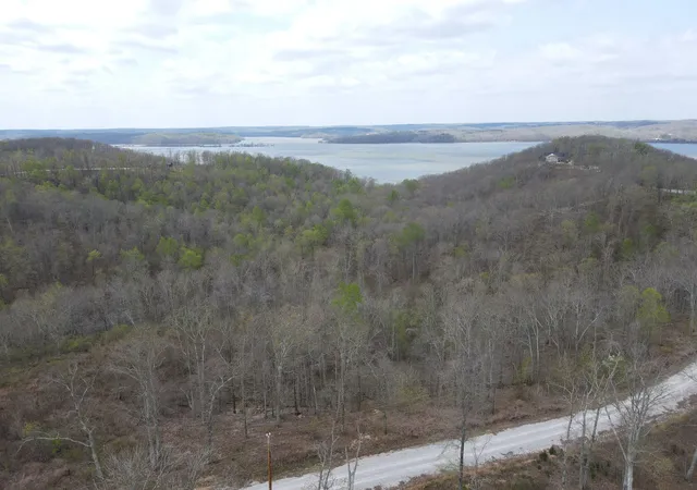Homes for sale in Stewart, TN | 18 Lake Ridge Dr, Stewart, TN 37175 | MLS# 3165019