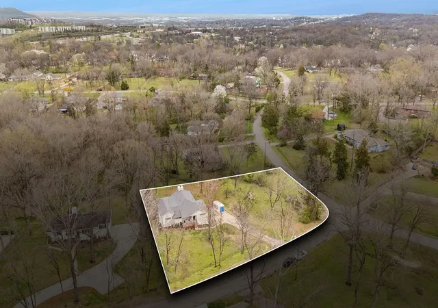 36th image of 1100 Sparta Avenue, Nashville, TN 37205 | MLS# 3165045