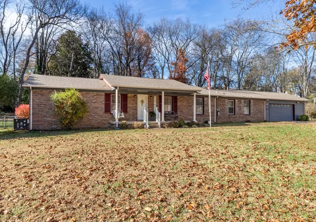Photo 1 of Single family home for sale at 1508 Jewell Dr, Columbia, TN 38401 | MLS# 3165189 | Listing updated on 2026-03-31