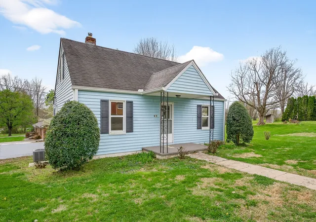 2nd image of 143 Virginia St, Cookeville, TN 38506 | MLS# 3165525