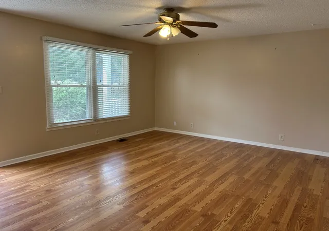 Photo 2 of Single family home for sale at 2319 Seven Mile Fry Rd, Clarksville, TN 37040 | MLS# 3165147 | Listing updated on 2026-09-07