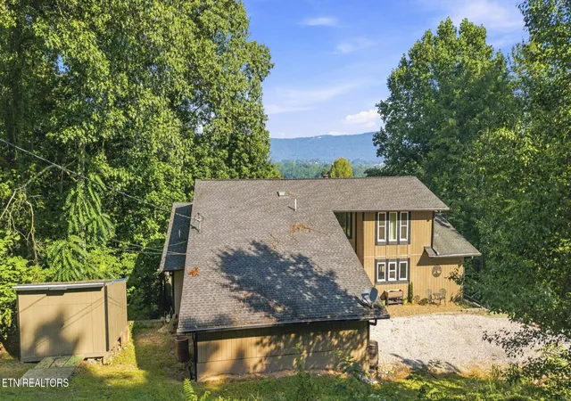 Photo 3 of Single family home for sale at 770 Mount Paran Rd, Jacksboro, TN 37757 | MLS# 3165191 | Listing updated on 2026-09-21