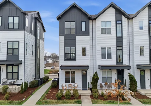2nd image of 617 Vernon Ave #A, Nashville, TN 37209 | MLS# 3168926
