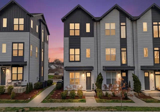 3rd image of 617 Vernon Ave #A, Nashville, TN 37209 | MLS# 3168926