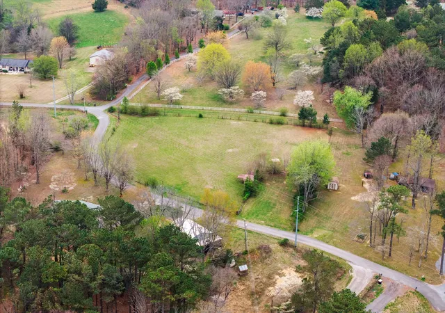Homes for sale in Greenbrier, TN | 2686 Bellar Road, Greenbrier, TN 37073 | MLS# 3165372