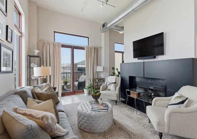 Homes for sale in Nashville, TN | 205 31st Ave N #305, Nashville, TN 37203 | MLS# 3166343