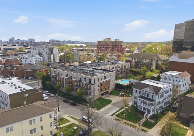 Homes for sale in Nashville, TN | 205 31st Ave, Nashville, TN 37203 | Houzeo