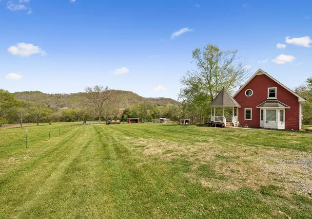 Homes for sale in Pleasant Shade, TN | 21 Eckert Ln, Pleasant Shade, TN 37145 | MLS# 3166797