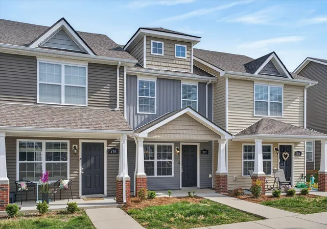 3rd image of 212 Alexander Blvd, Clarksville, TN 37040 | MLS# 3166786