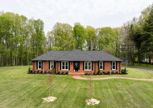 Photo 1 of Single family home for sale at 1747 Allen Fry Rd, Smithville, TN 37166 | MLS# 3165533 | Listing updated on 2026-10-20
