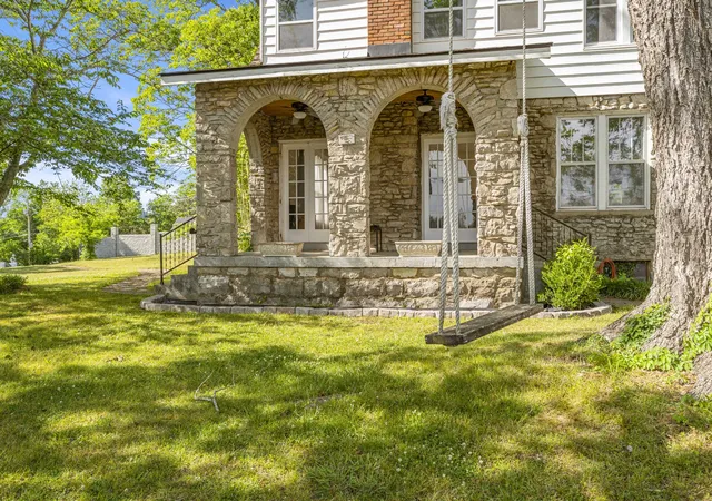 2nd image of 307 College Ave E, Carthage, TN 37030 | MLS# 3165869