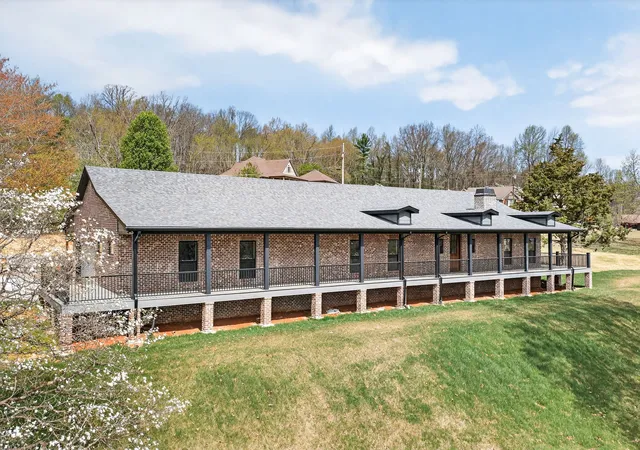 Homes for sale in Livingston, TN | 124 Virginia Ave, Livingston, TN 38570 | MLS# 3166942