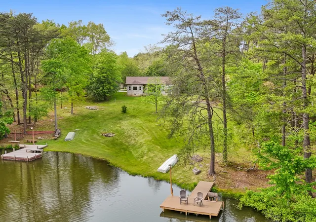 Photo 2 of Single family home for sale at 374 Eagle Lake Rd, Coalmont, TN 37313 | MLS# 3166165 | Listing updated on 2026-09-13
