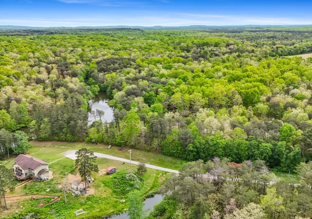 Homes for sale in Coalmont, TN | 374 Eagle Lake Rd, Coalmont, TN 37313 | MLS# 3166165