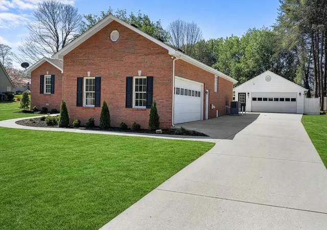 5th image of 74 Maple Dr, Winchester, TN 37398 | MLS# 3166571