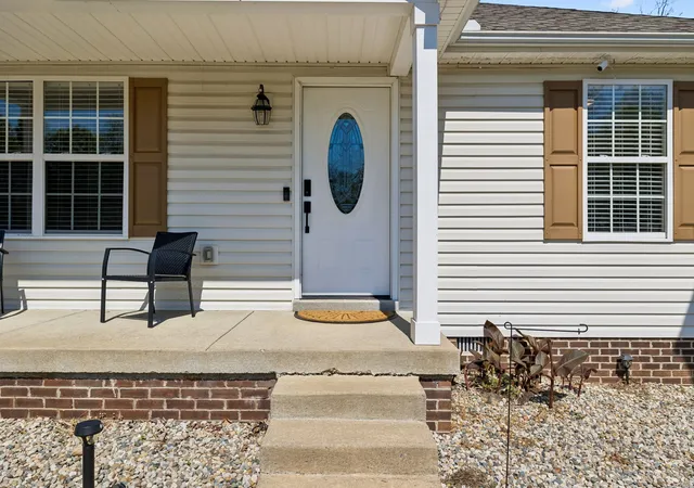 Photo 4 of Single family home for sale at 3084 Bowker Rd, Charlotte, TN 37036 | MLS# 3168229 | Listing updated on 2026-09-22
