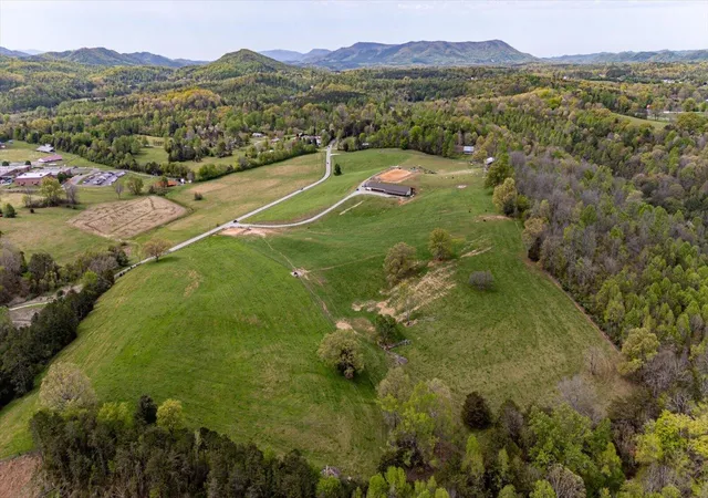 4th image of 180 Mecca Pike, Tellico Plains, TN 37385 | MLS# 3216191