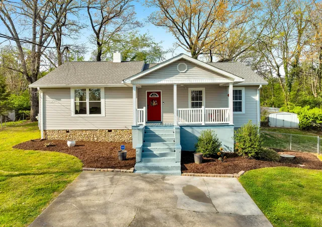 1st image of 223 Ivy Street, Rossville, GA 30741 | MLS# 3337029