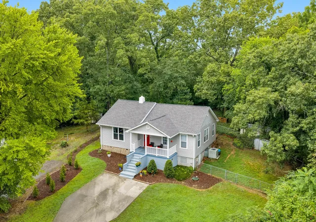 2nd image of 223 Ivy Street, Rossville, GA 30741 | MLS# 3337029