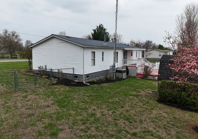 Homes for sale in Morrison, TN | 184 Mcgowan Rd, Morrison, TN 37357 | MLS# 3166512