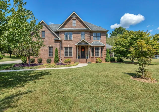 Homes for sale in Winchester, TN | 1035 Franklin Heights Dr, Winchester, TN 37398 | MLS# 3166384