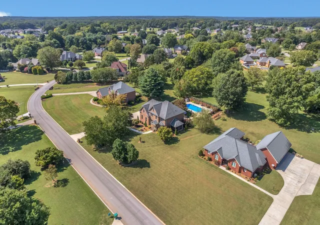 Homes for sale in Winchester, TN | 1035 Franklin Heights Dr, Winchester, TN 37398 | MLS# 3166384