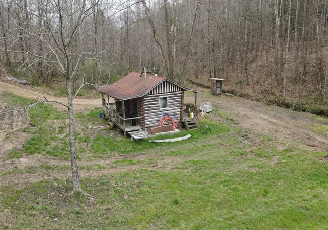 Photo 3 of Sale Pending at 899 Morning Glory Holw Rd, Helenwood, TN 37755 | MLS# 3269778 | Listing updated on 2026-08-13