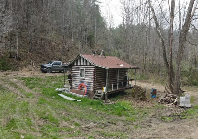 Photo 4 of Sale Pending at 899 Morning Glory Holw Rd, Helenwood, TN 37755 | MLS# 3269778 | Listing updated on 2026-08-13