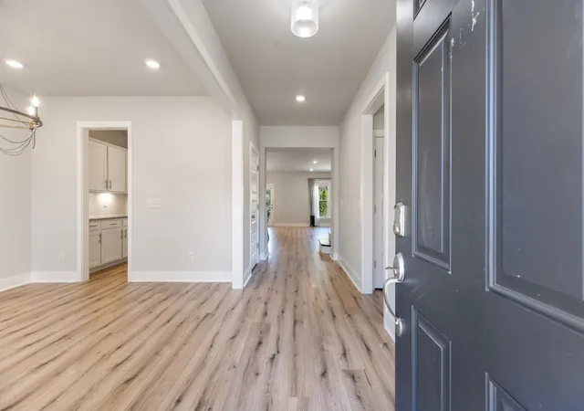 Photo 3 of Single family home for sale at 3021 Michaleen Dr, Spring Hill, TN 37174 | MLS# 3610115 | Listing updated on 2026-10-07