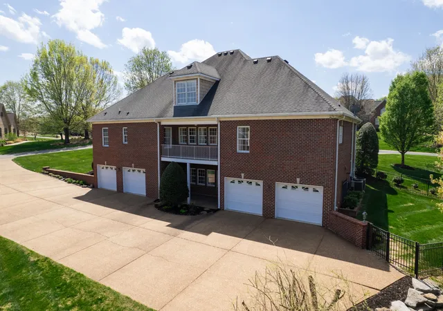 Homes for sale in Gallatin, TN | 2108 Rodman Blvd, Gallatin, TN 37066 | MLS# 3168675