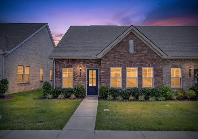 Homes for sale in Murfreesboro, TN | 2306 Laurelstone Dr, Murfreesboro, TN 37130 | MLS# 3230731