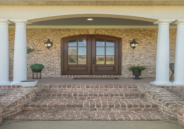 Photo 4 of Single family home for sale at 12328 Lascassas Pike, Milton, TN 37118 | MLS# 3166907 | Listing updated on 2026-04-29