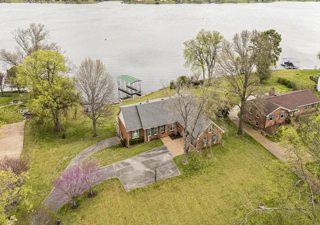 3rd image of 3211 Lakeshore Dr, Old Hickory, TN 37138 | MLS# 3166794
