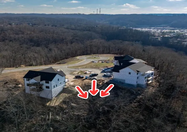 Photo 3 of Sale Pending at 908 Still Spring Ridge Ct, Nashville, TN 37221 | MLS# 3168937 | Listing updated on 2026-05-20