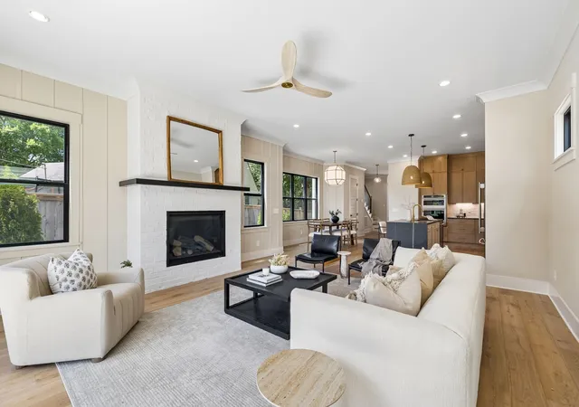 Photo 2 of Single family home for sale at 605a Shady Ln, Nashville, TN 37206 | MLS# 3247750 | Listing updated on 2026-09-03
