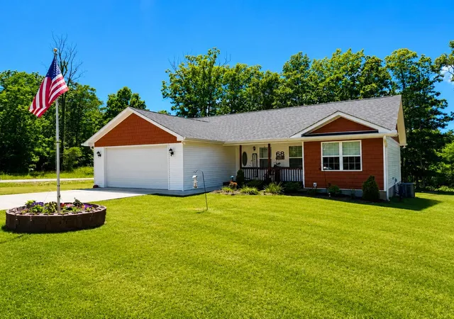 Homes for sale in Pikeville, TN | 68 Timber View, Pikeville, TN 37367 | MLS# 3166443