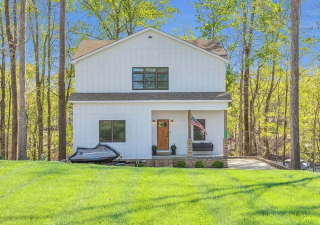 Photo 3 of Single family home for sale at 1376 Old Mansford Rd, Winchester, TN 37398 | MLS# 3169953 | Listing updated on 2026-05-04