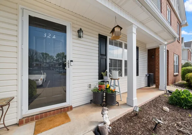 Homes for sale in Murfreesboro, TN | 324 Arapaho Dr, Murfreesboro, TN 37128 | MLS# 3173465
