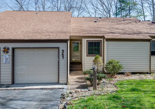 1st image of 347 Lake Catherine Cir, Crossville, TN 38558 | MLS# 3168780