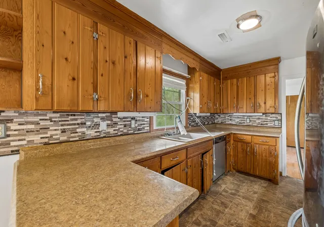 Photo 2 of Sale Pending at 1031 College Ave, Nashville, TN 37209 | MLS# 3167646 | Listing updated on 2026-08-19