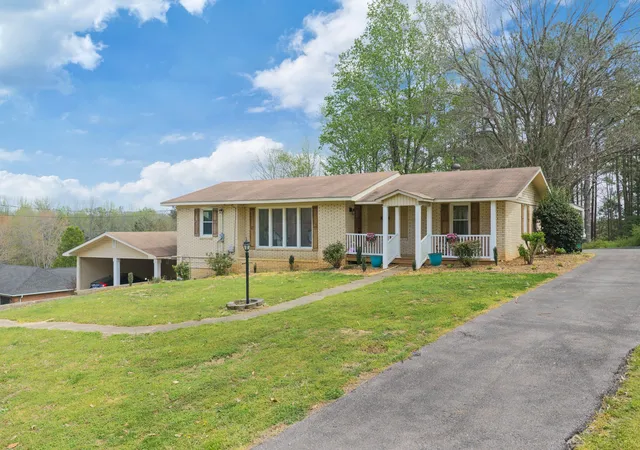 Photo 2 of Single family home for sale at 540 Tara Ln, Huntingdon, TN 38344 | MLS# 3166938 | Listing updated on 2026-09-14