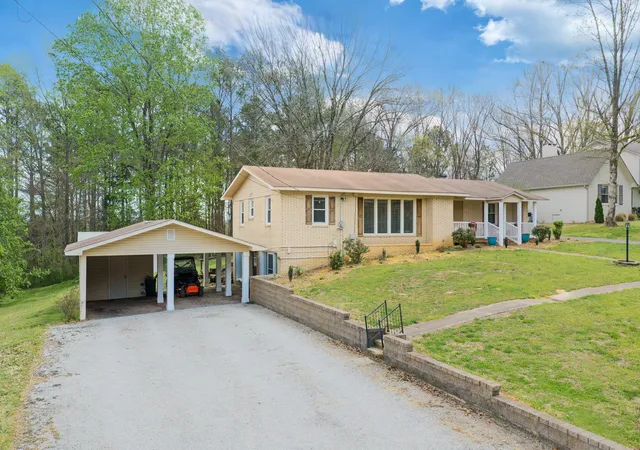 Photo 3 of Single family home for sale at 540 Tara Ln, Huntingdon, TN 38344 | MLS# 3166938 | Listing updated on 2026-09-14