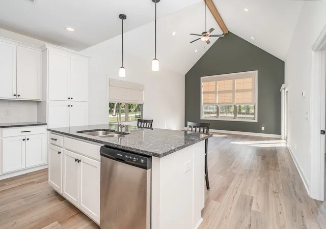Photo 1 of Townhouse for sale at 412 W Foxrun, Springfield, TN 37172 | MLS# 3167017 | Listing updated on 2026-08-28