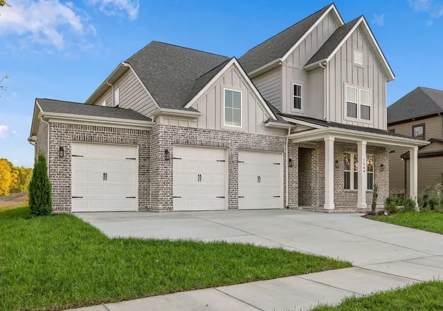 Photo 3 of Single family home for sale at 2009 Riley Park Dr, Franklin, TN 37064 | MLS# 3320597 | Listing updated on 2026-10-13
